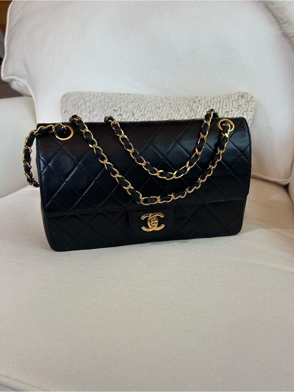 CHANEL Vintage Quilted Lambskin Classic Double Flap Bag Series 0 - Picture 12 of 16